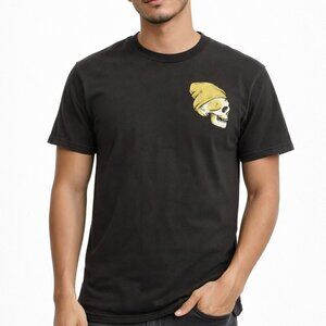 Black Grunge Graphic Goth T-Shirt with Skull Design